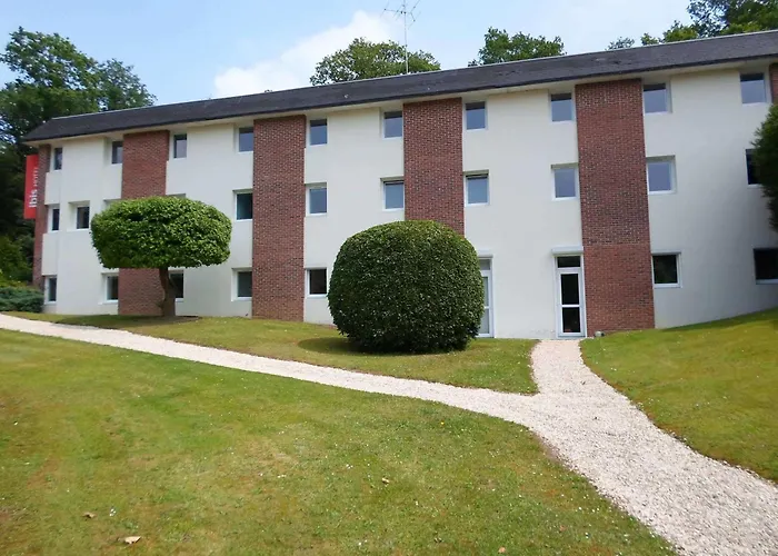 Ibis Les Etangs Des Moines