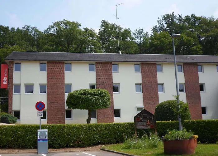 Ibis Les Etangs Des Moines