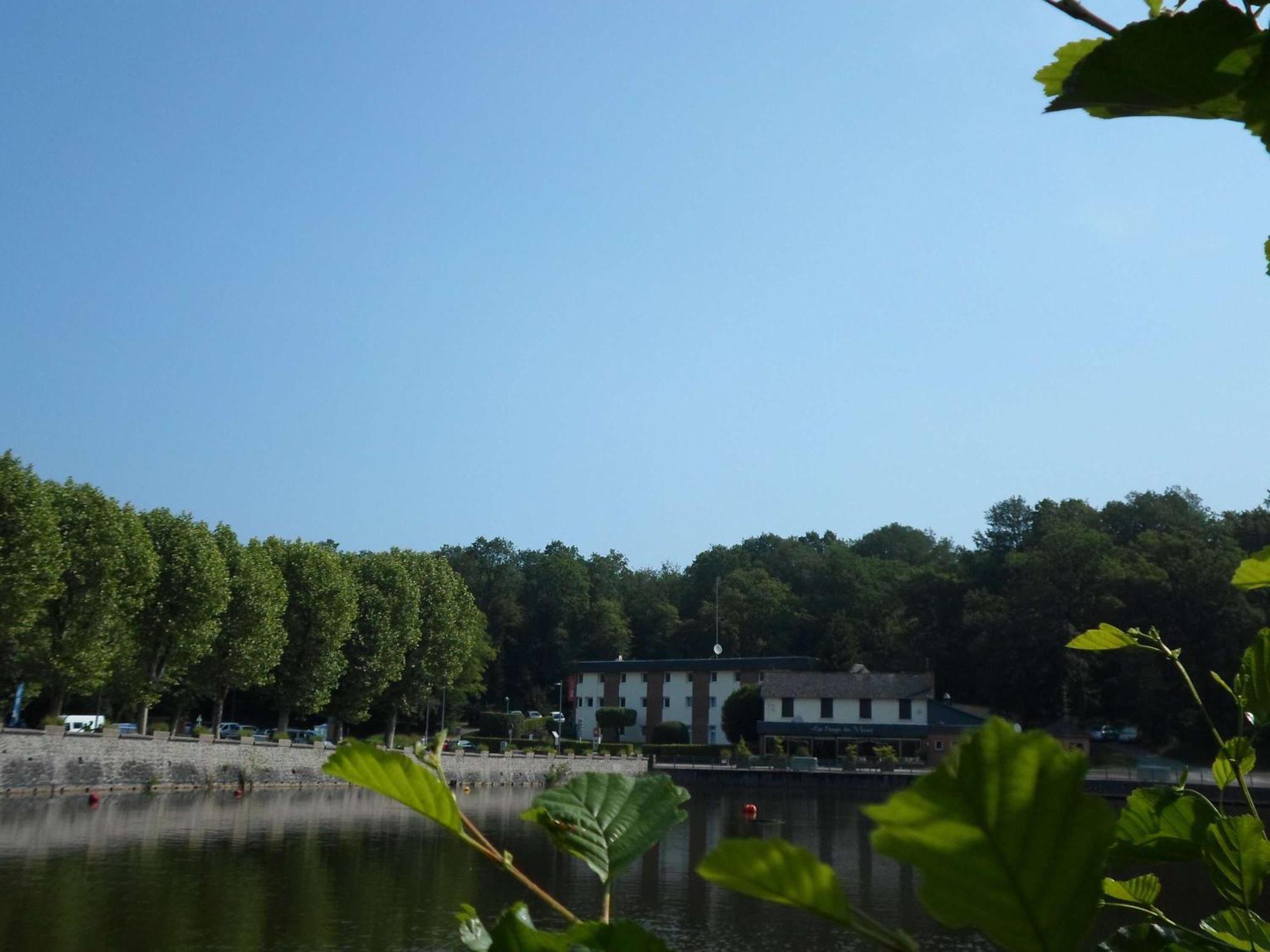 Hotel Ibis Les Etangs Des Moines