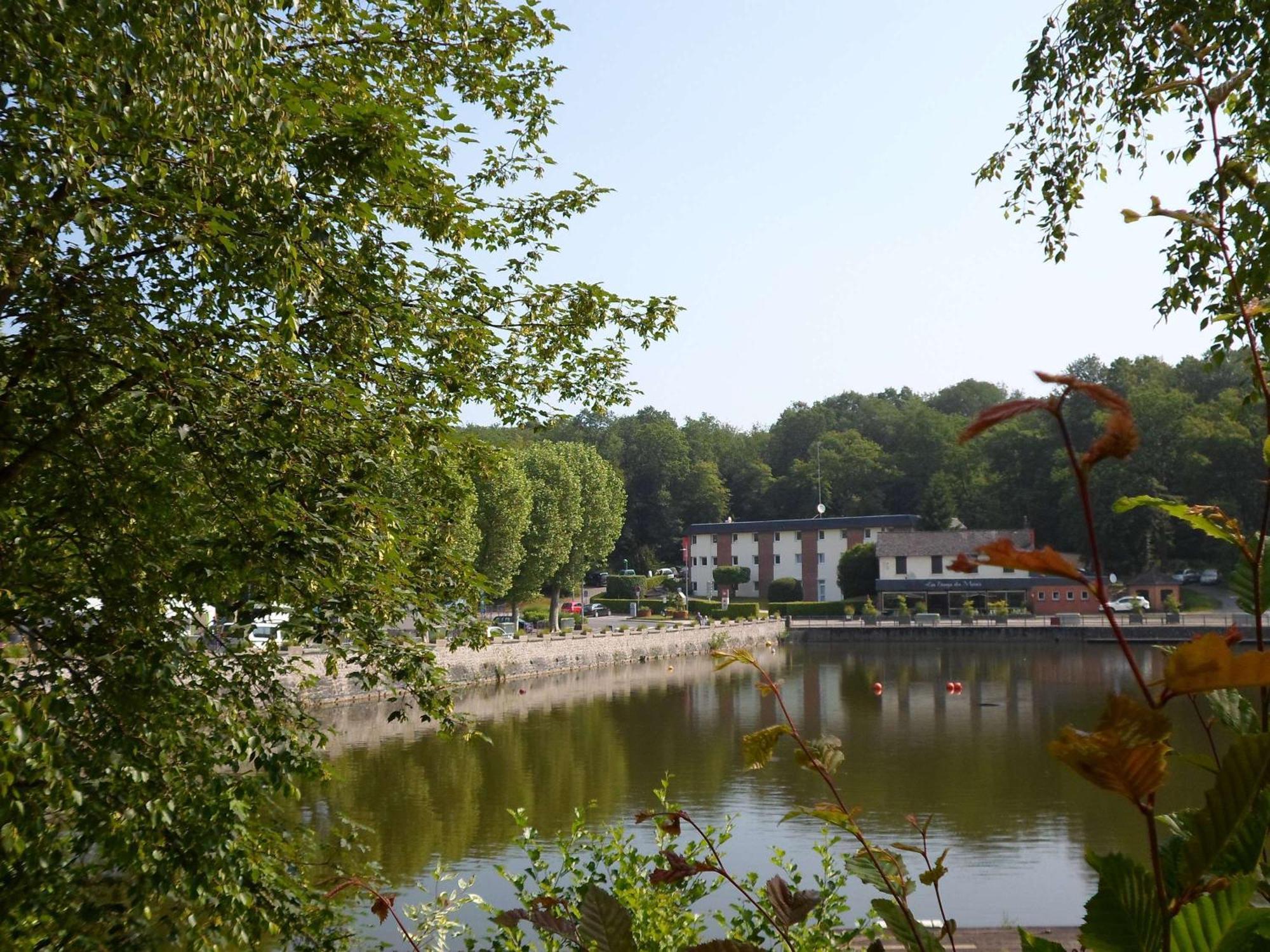 Hotel Ibis Les Etangs Des Moines
