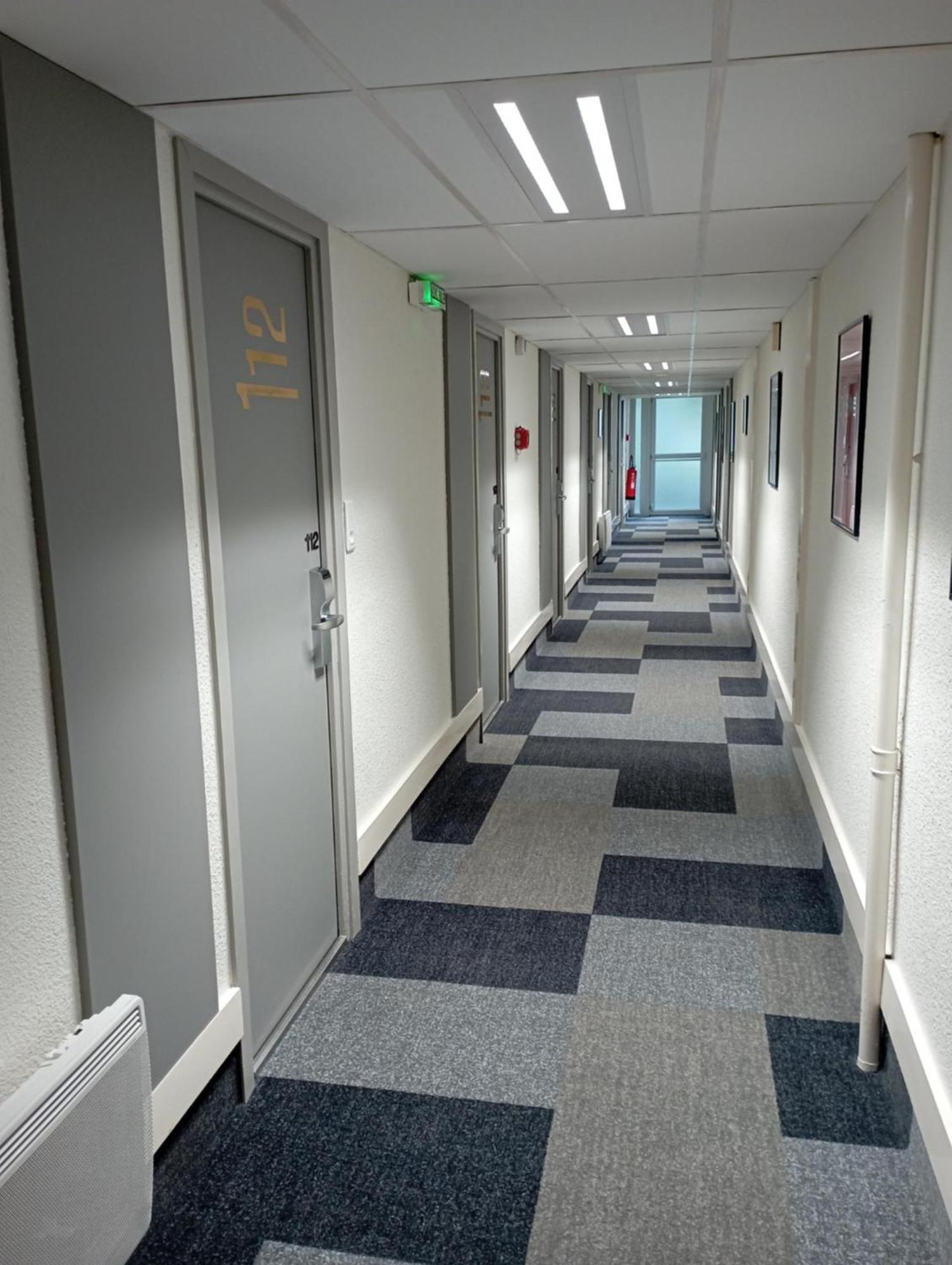 Ibis Les Etangs Des Moines Hotel 3*